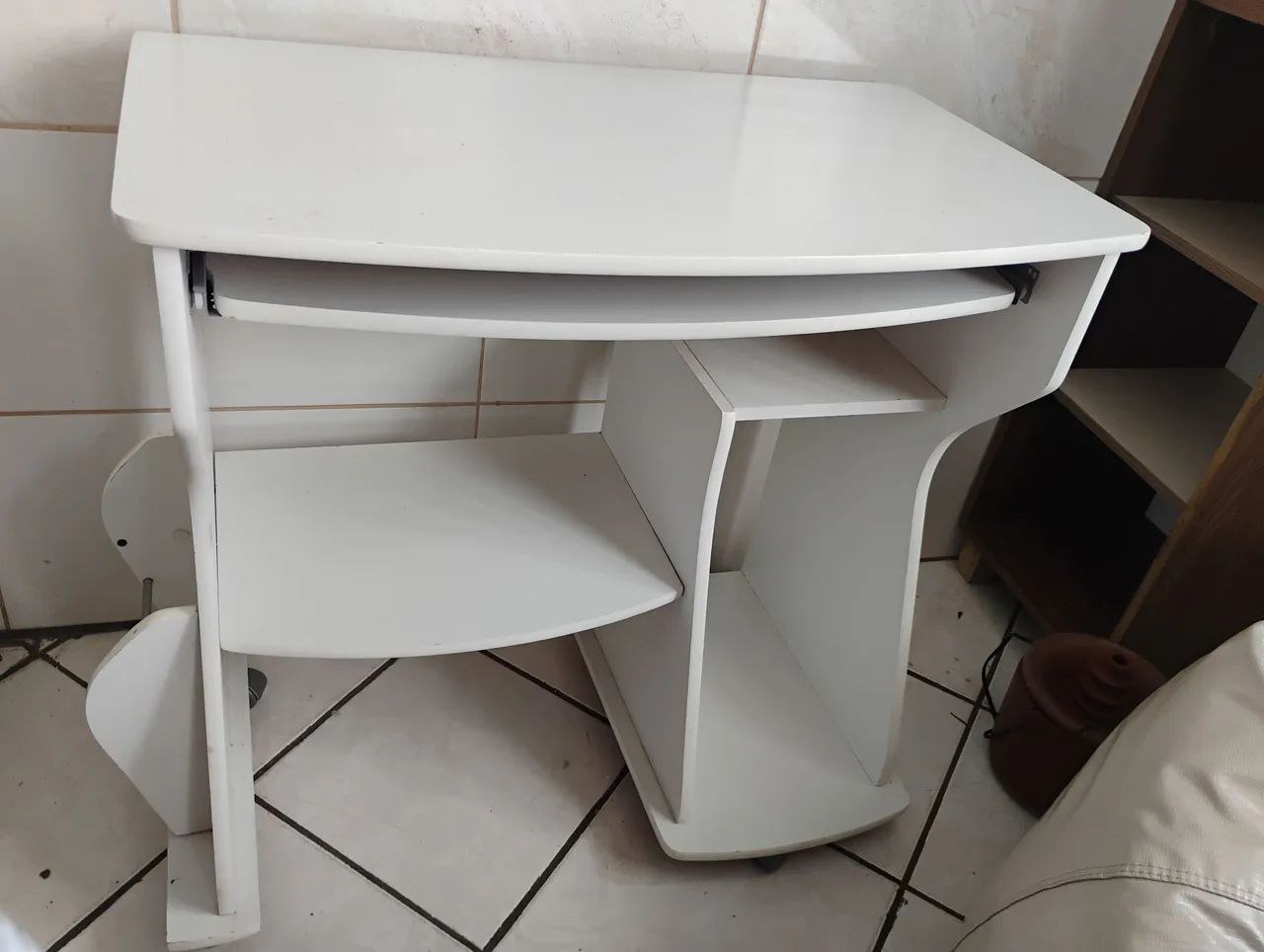 Escrivaninha à venda