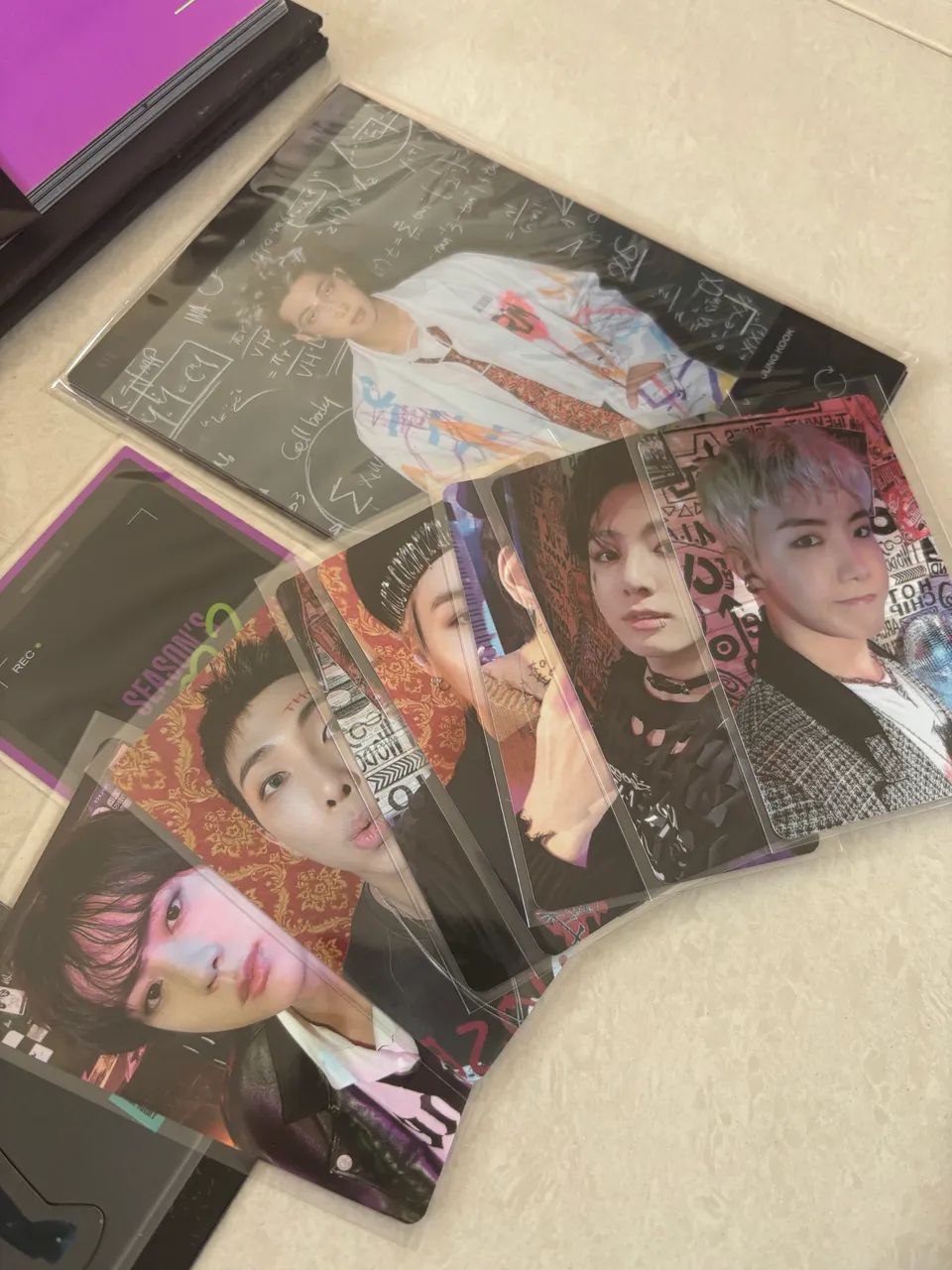BTS Seasons Greetings 2022 completo  - Foto 4