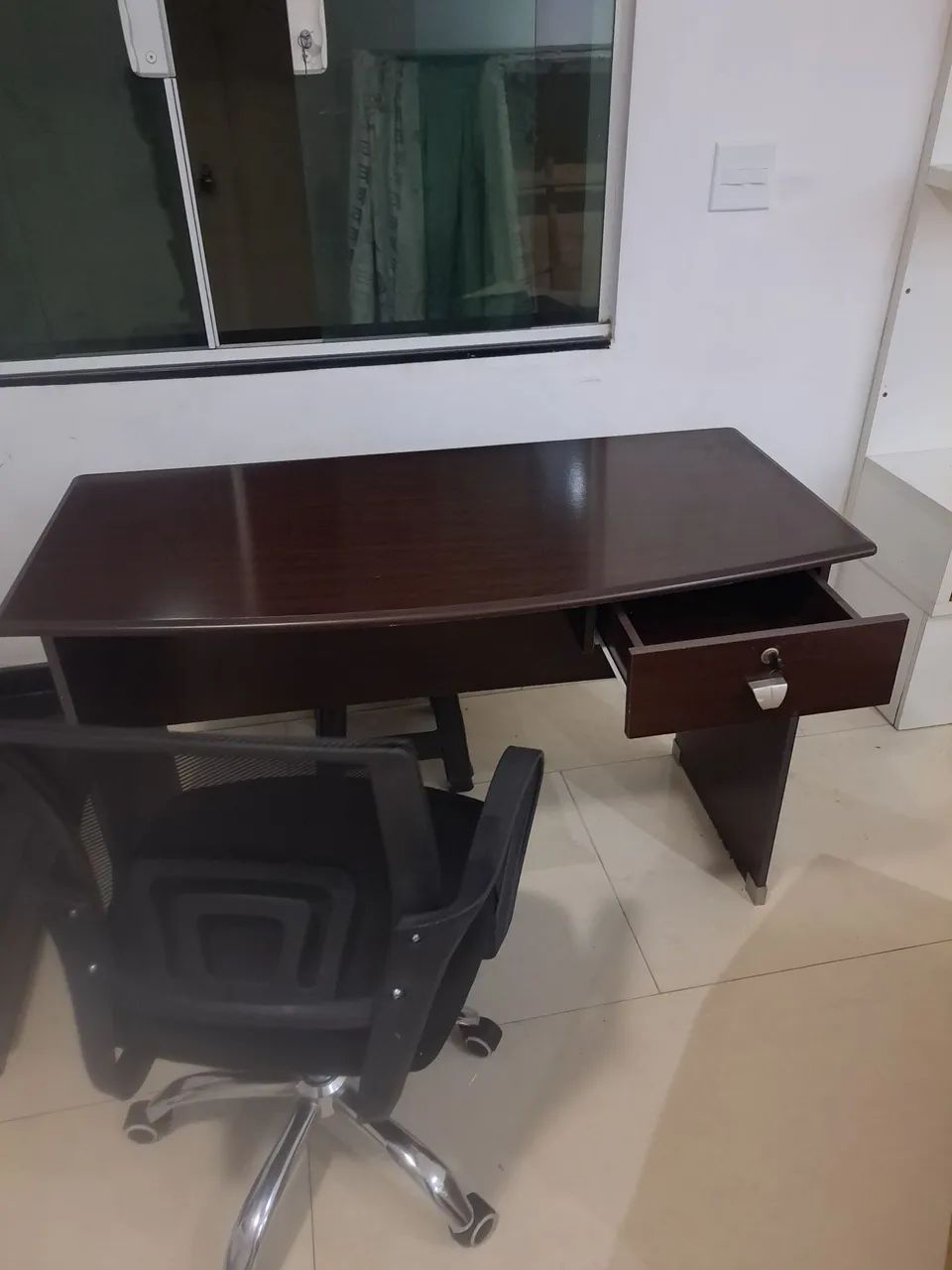 Mesa e cadeira de escritório - Foto 4