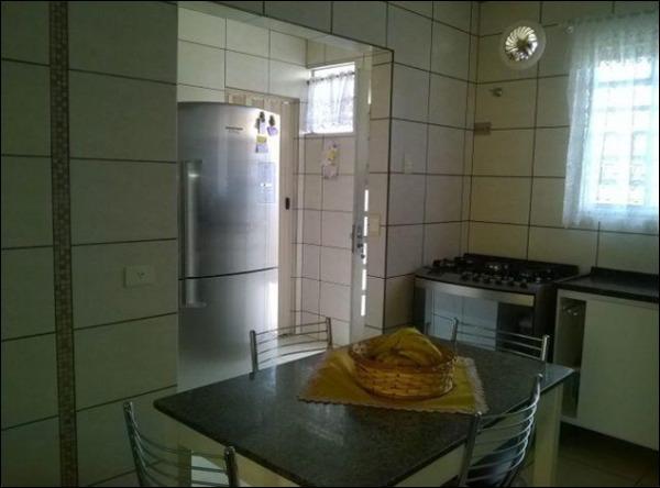 Casa em Arapoti PR no residencial Araucária com 4 Quartos 3 banheiros - Foto 5
