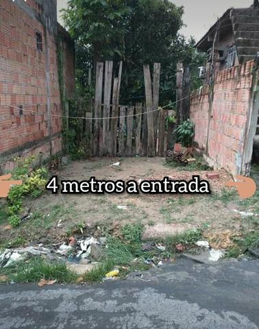 Casa com terreno ao ponto de cobrir