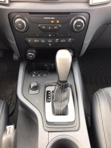 Ranger limited 3.2 diesel automática top de linha baixo km - Foto 10