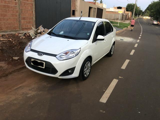 Fiesta sedan 1.6