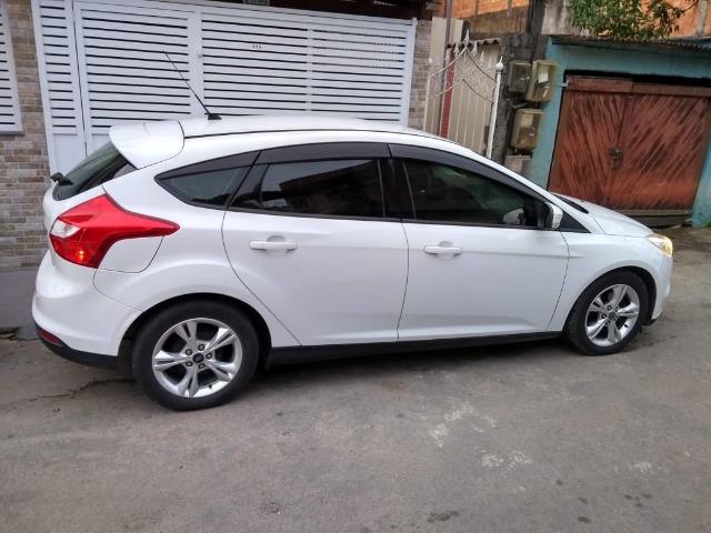 Vendo Ford Focus Hatch Modelo 14