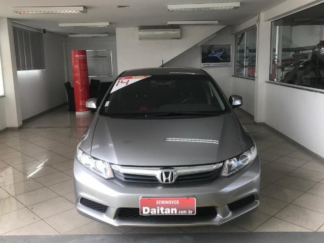 Civic lxs 1.8 Aut 2014 com bancos em Couro 60km - Foto 6