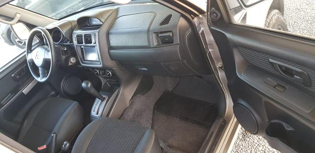 Pajero tr4 4x4 automática 2012 - Foto 12