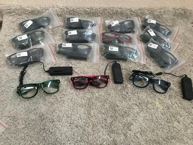 Resta poucas unidades oculos de led Neon para vc curtir o carnaval - Foto 2