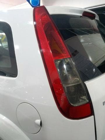 Ford Fiesta Class Hatch 1.0 2013 - Foto 5
