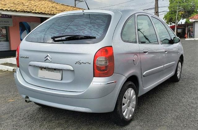 Citroën Picasso GLX 1.6, Série Avatar, 2011, completo, impecável e segundo dono - Foto 4