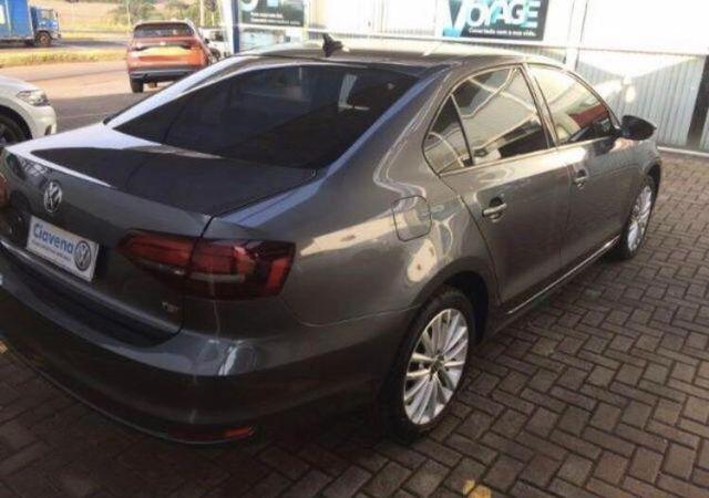 Volkswagen Jetta Comfortline 1.4 TSI - Foto 3