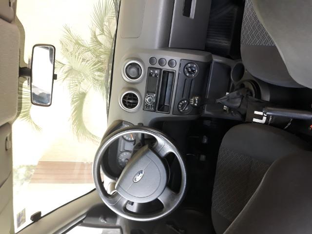 Ford Fiesta Sedan -2006 - otimo - Foto 6