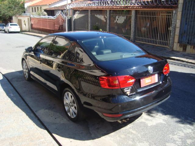 Volkswagen Jetta 2.0 Comfortline 120cv Flex 4p Manual - Foto 6