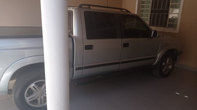 S10 EXECUTIVE. ANO 2005/2006