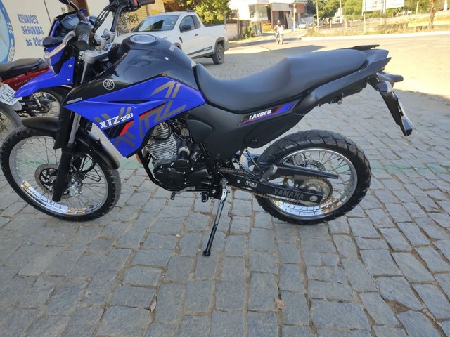 XTZ 250 LANDER