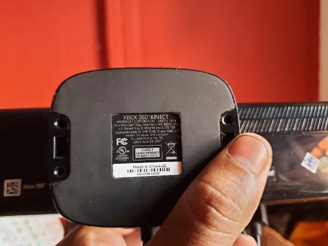 Sensor Kinect Xbox 360 com jogo grátis!!!  - Foto 2