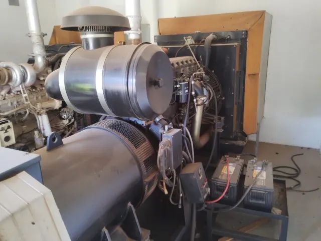 Gerador de Energia Leon Heimer 500 kVA Ano 2009 Motor Volvo 500kva