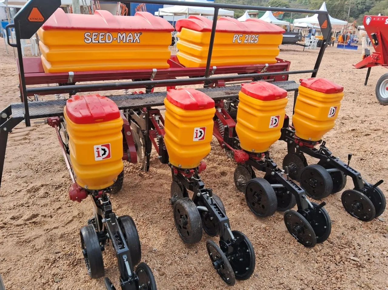 Plantadeiras novas 2, 3,4 linhas nova para trator 