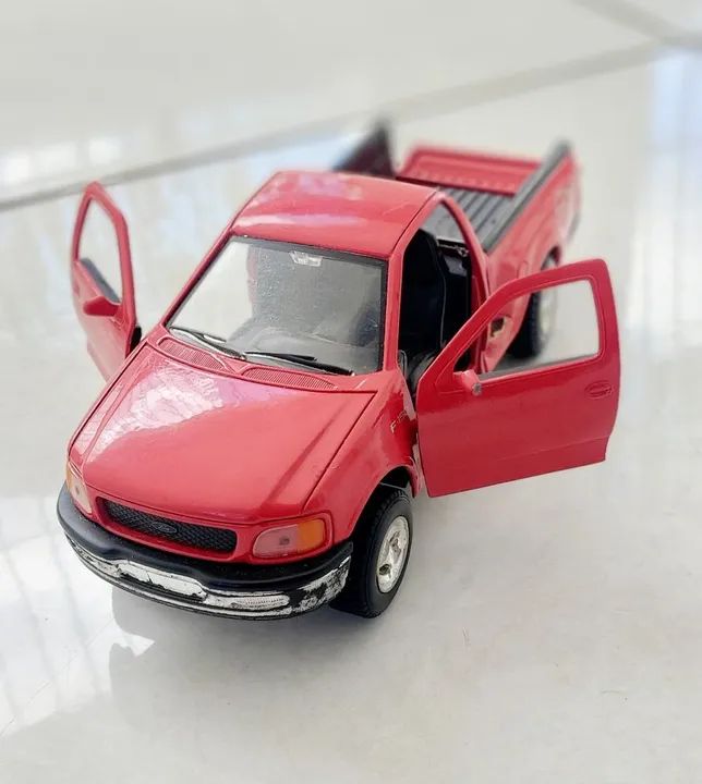 Miniatura Ford F-150 4x4 1998 Welly 1/24