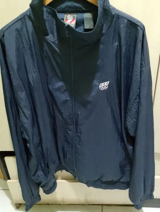 Baixei o preço de Vendo casaco esportivo importado. - Foto 2