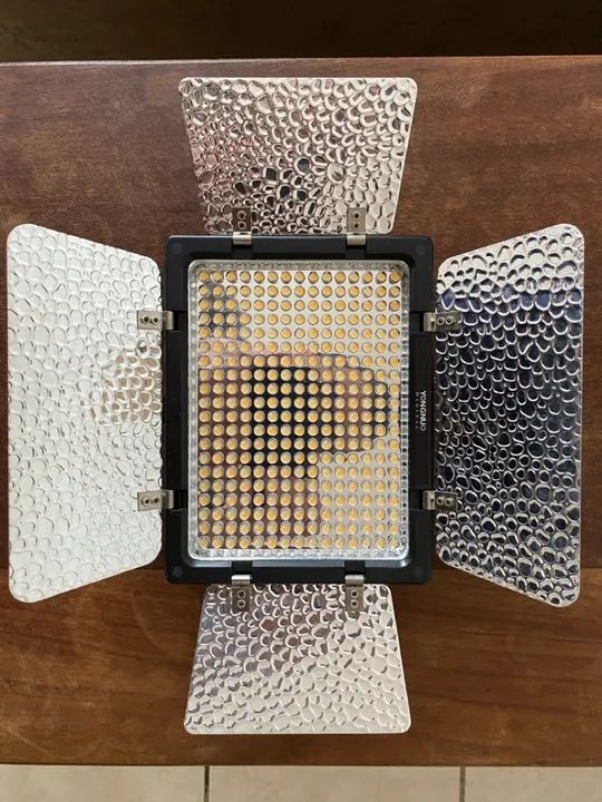 Kit completo - Iluminador Led Yongnuo Yn300 III - Foto 3