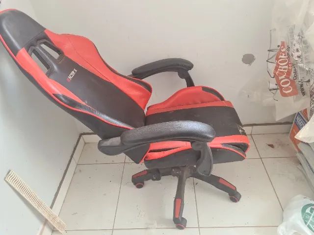 Vendo Cadeira Game - Foto 2