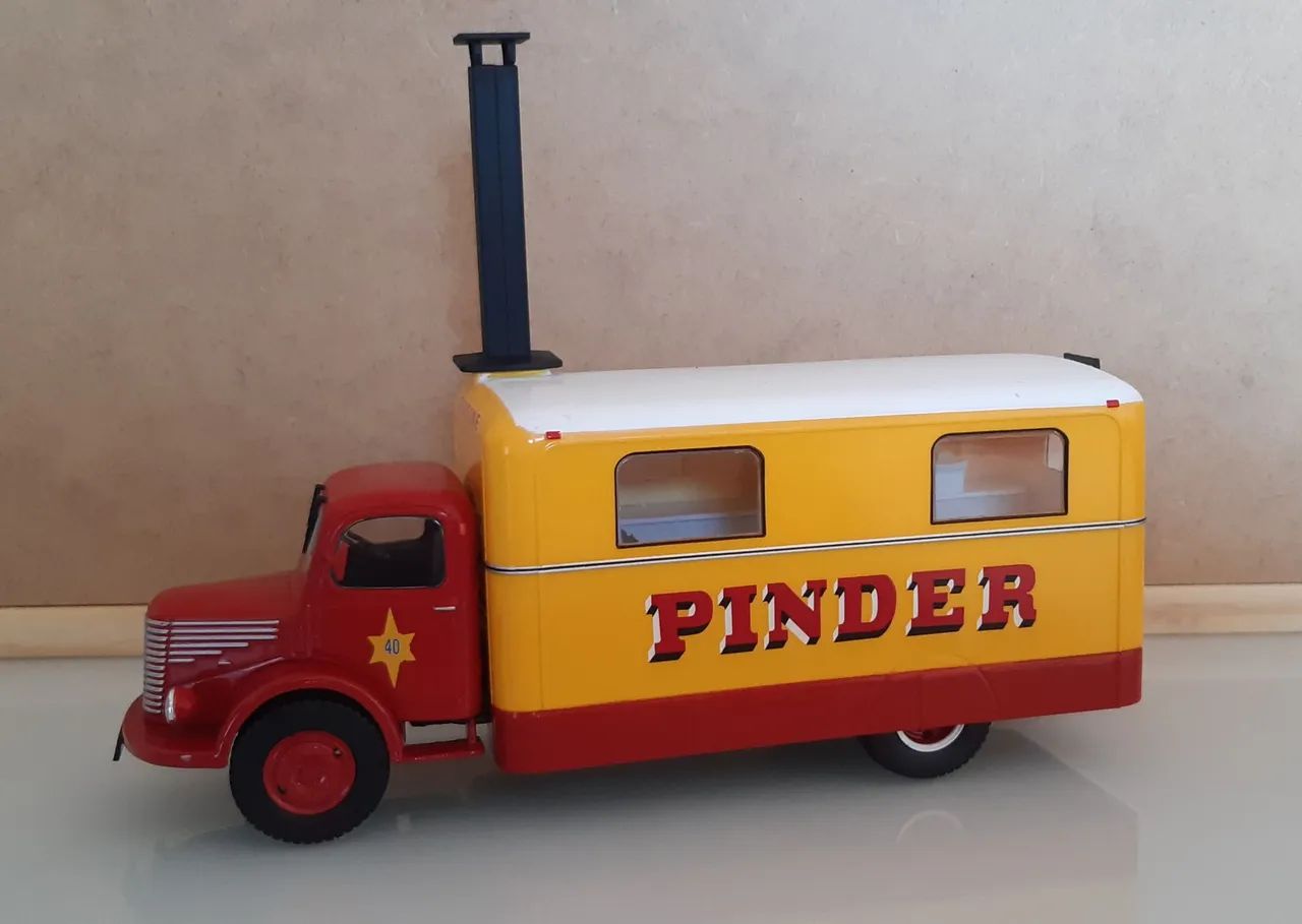 Raro caminhão Pinder 1/43