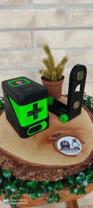 Nível Laser Hilda 2 Linhas Compacto com Suporte Magnético 