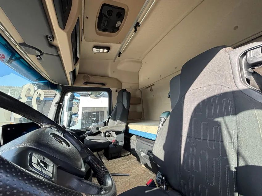 Mercedes-Benz Actros 2651 510 6x4 2022/2023 - Foto 9