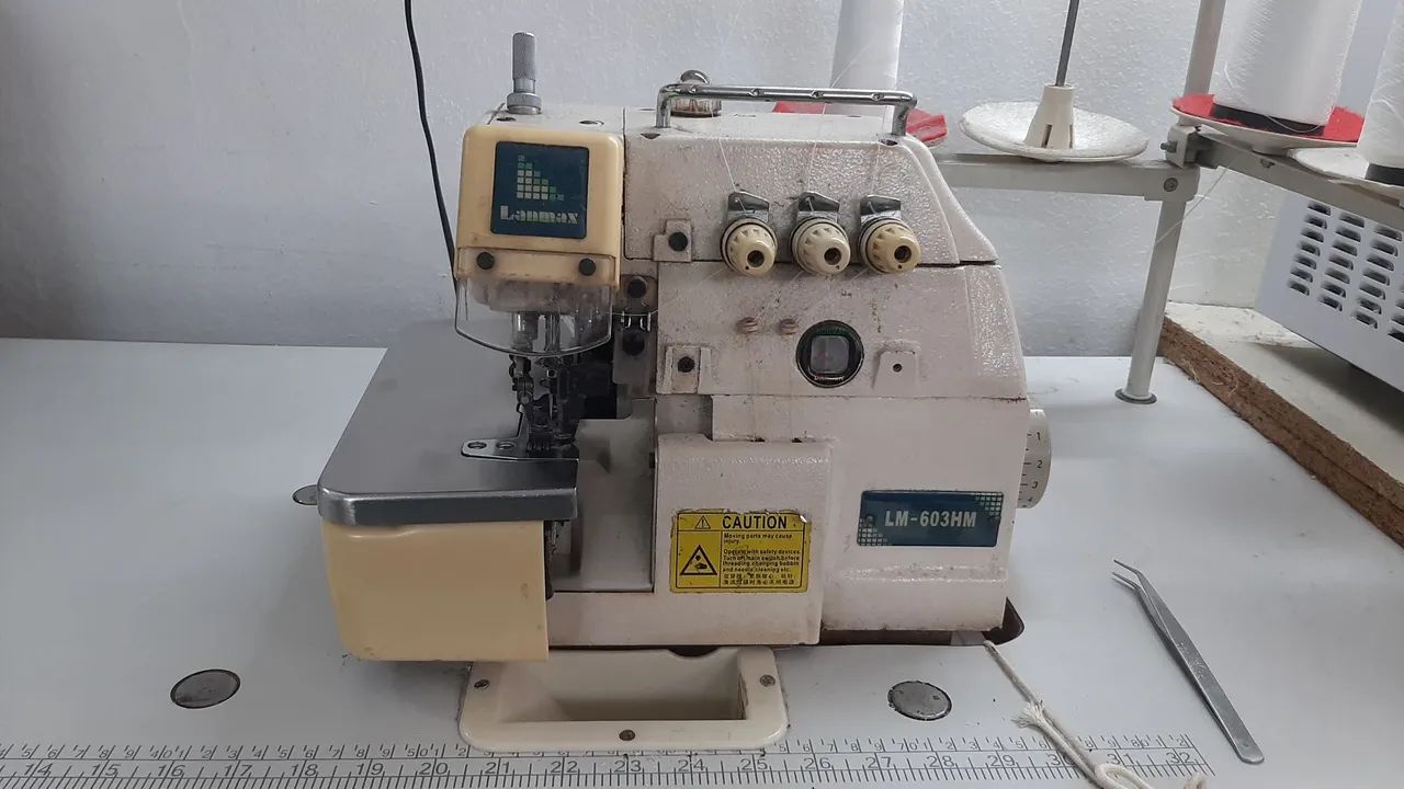 Vendo máquinas industriais, overlock singer e Lamarck e uma colaret Marbor - Foto 4