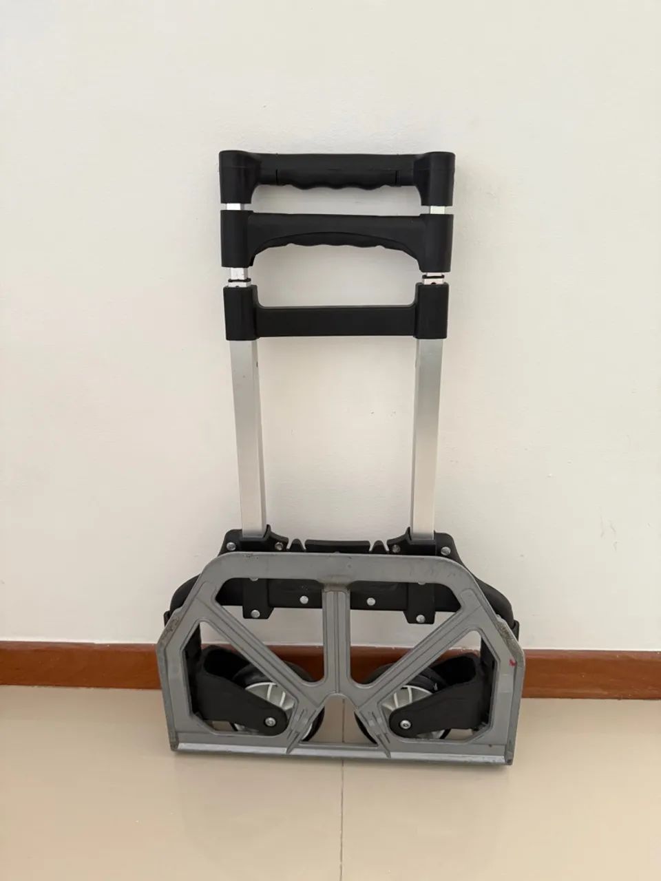 Carro para levar caixas 