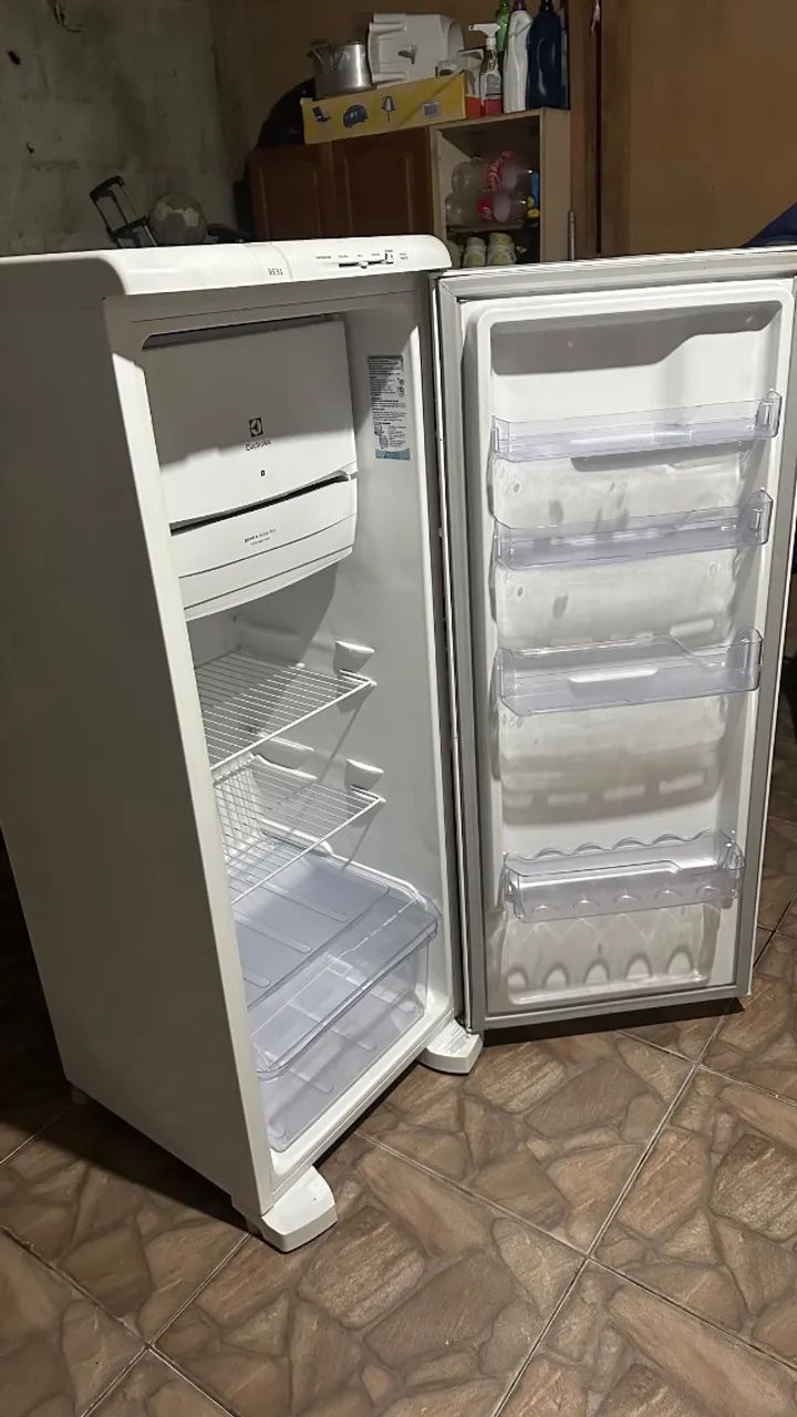 Geladeira eletrolux  - Foto 4