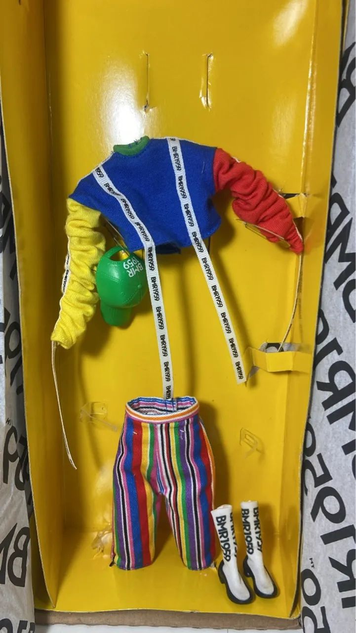 Conjunto de roupas e caixa Barbie BMR1959 - Foto 2