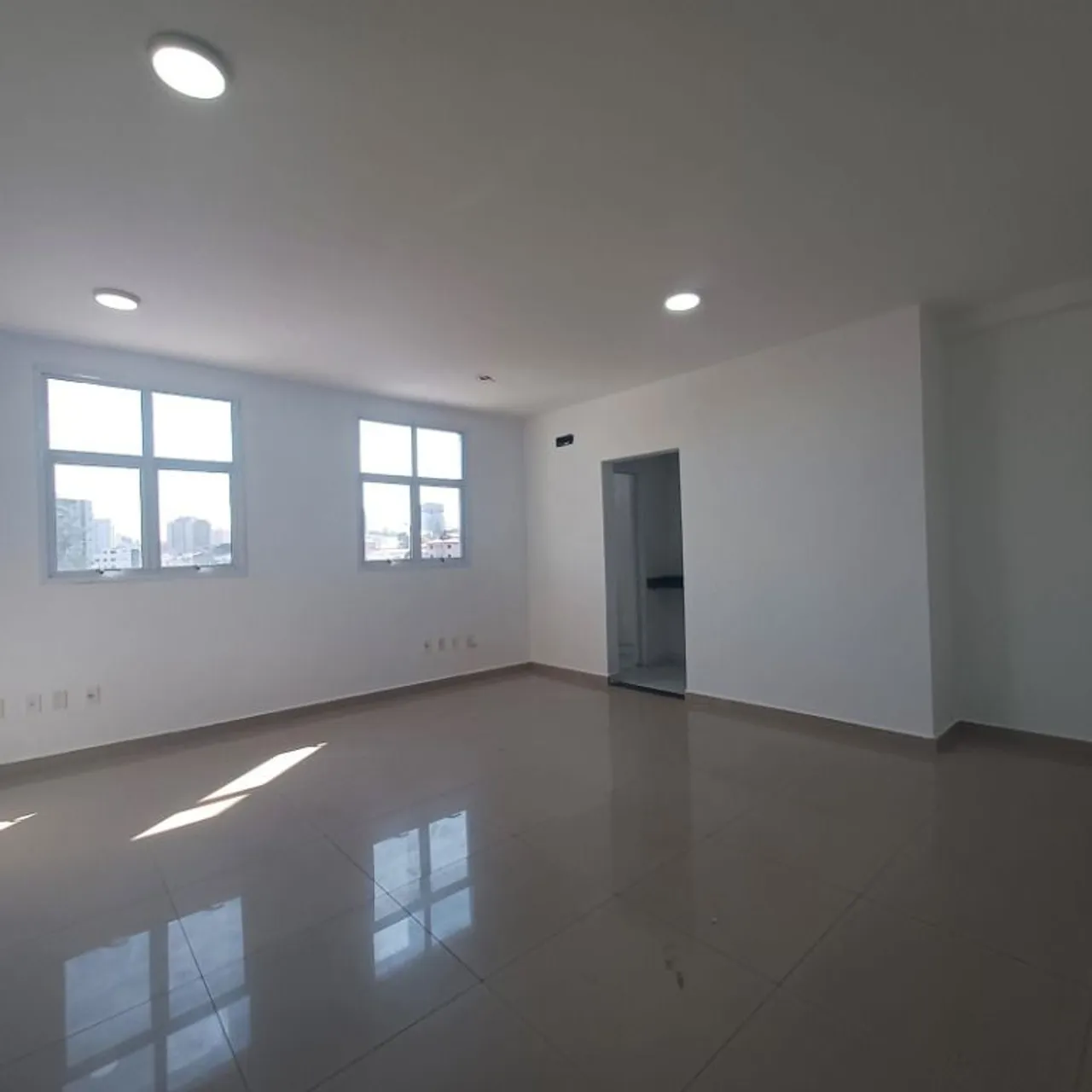 Sala para alugar, 42 m² por R$ 2.800/mês - Condomínio Edifício Black and White - Sorocaba/