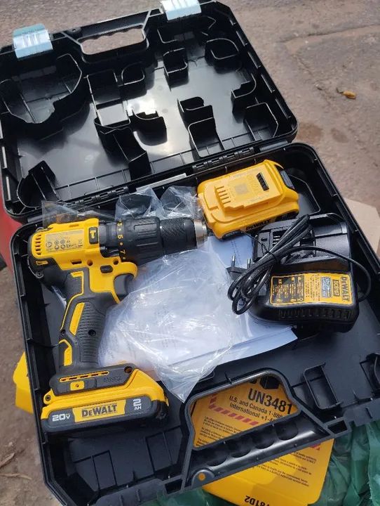 Furadeira e Parafusadeira Dewalt 20V - Foto 4