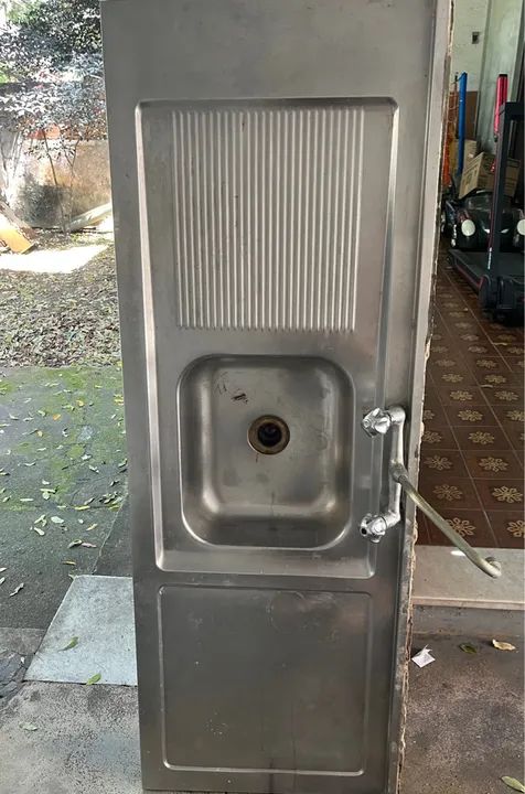 Pia de cozinha em aço inox