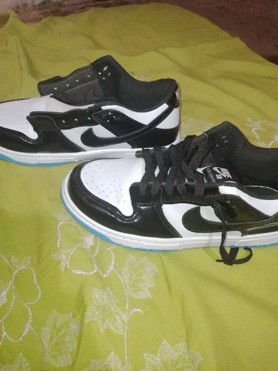 Tênis Nike Dunk Low Preto e Branco - Foto 4