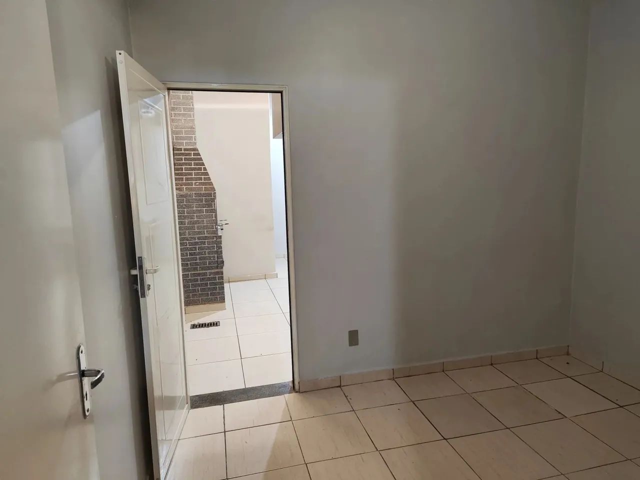 Casa sobrado para venda no Condomínio Serra da Canastra com 100m² e 1 vaga - Foto 3