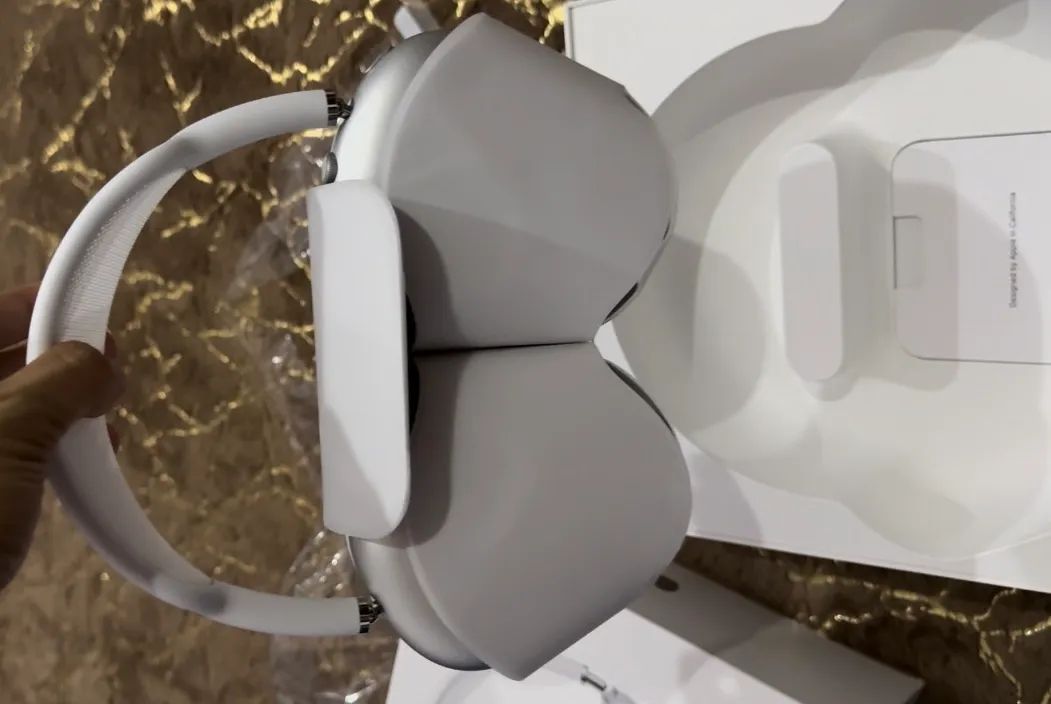 Fones  de Ouvido Apple AirPods Max - Foto 2