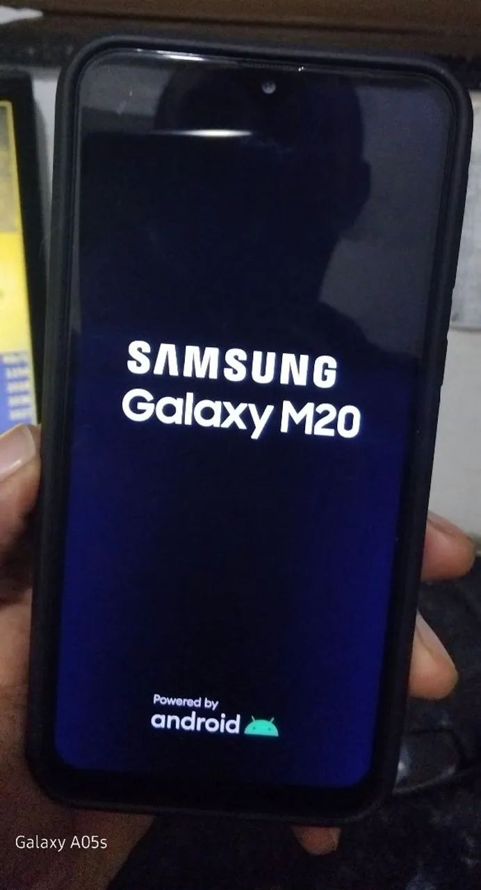 Samsung GALAXY M 20 - Foto 2