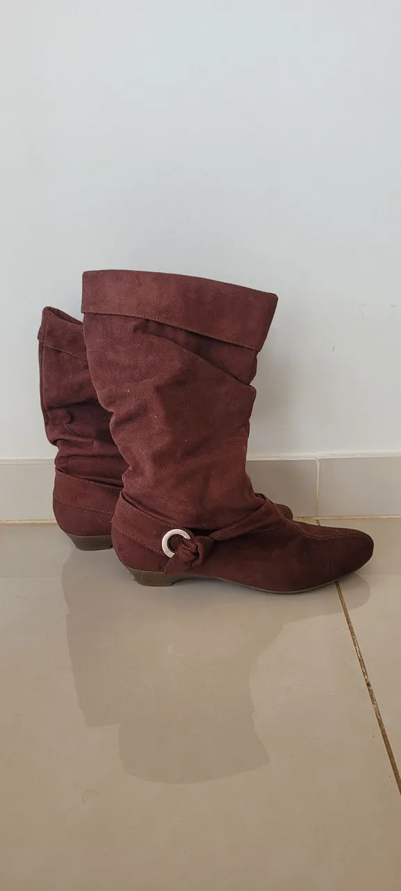 Botas femininas marrons