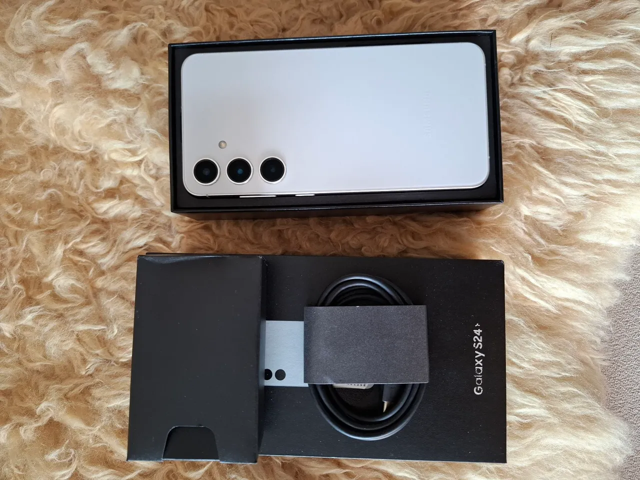 Samsung S24 + 512 Gb