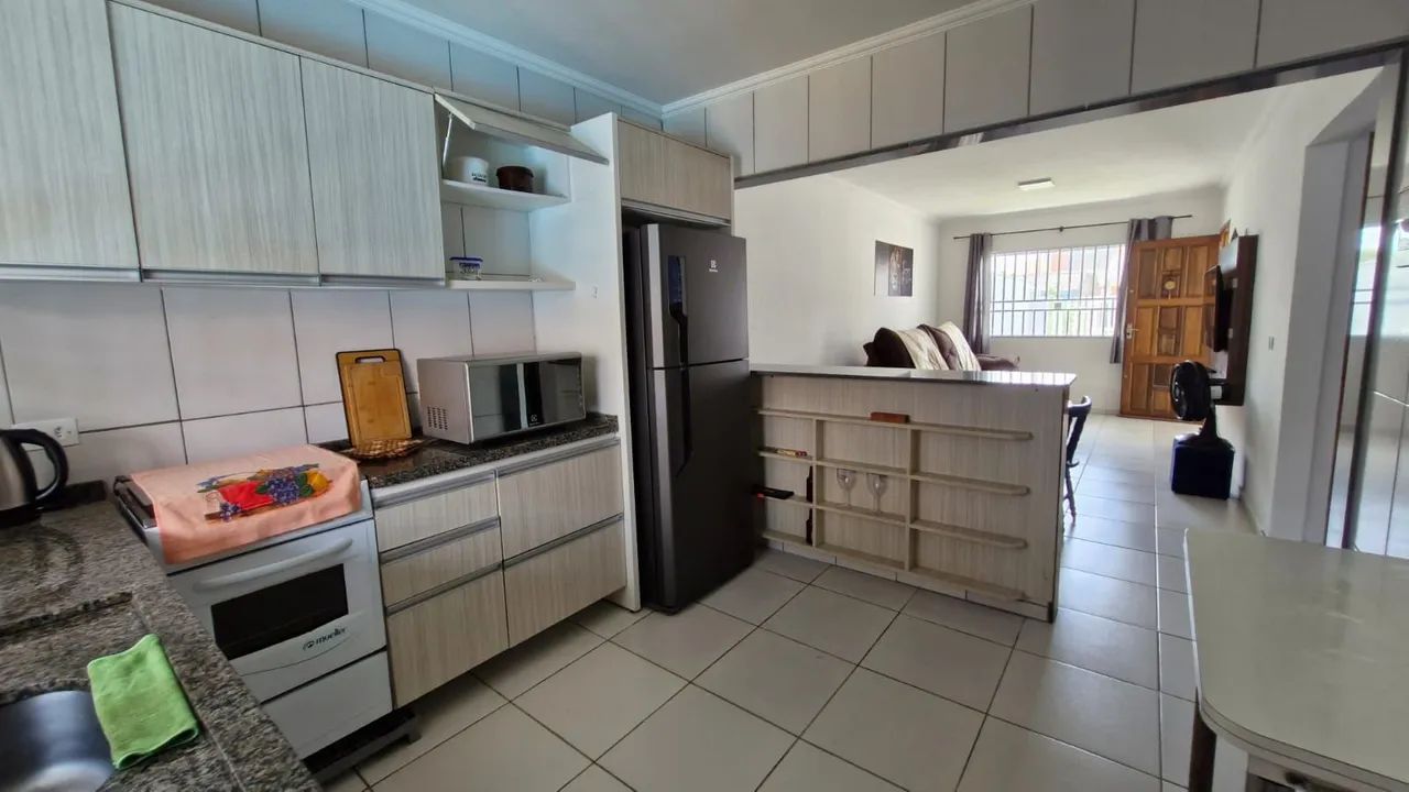 Vendo casa com piscina em Guaratuba Balneário Eliana  - Foto 2