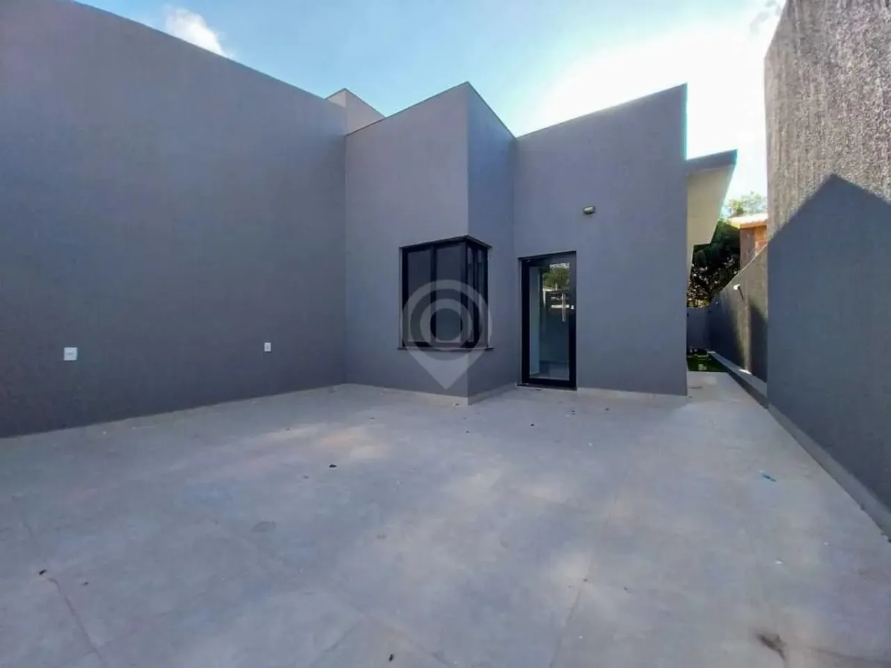 Casa de rua : / Residencial / Loteamento Quinta Da Boa Vista