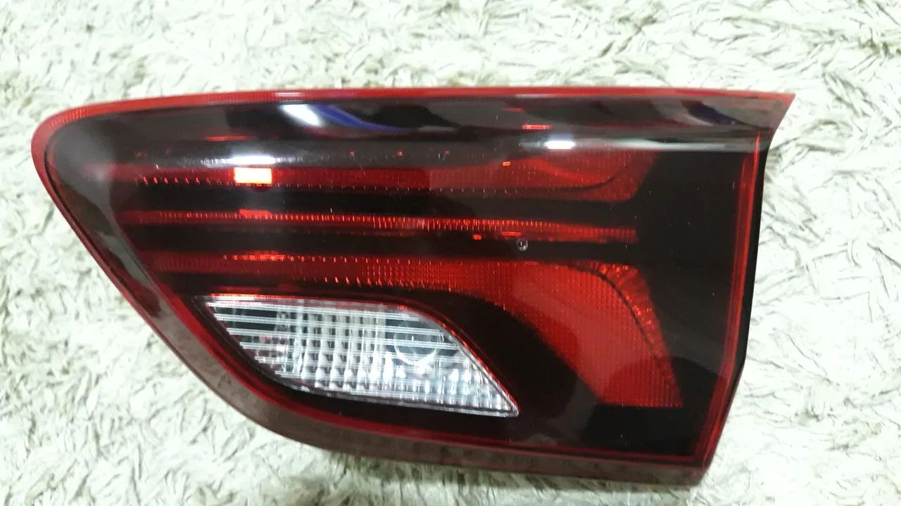  Lanternas Tampa Traseira Ônix sedan Lado direito/esquerdo originais GM impecáveis  - Foto 3