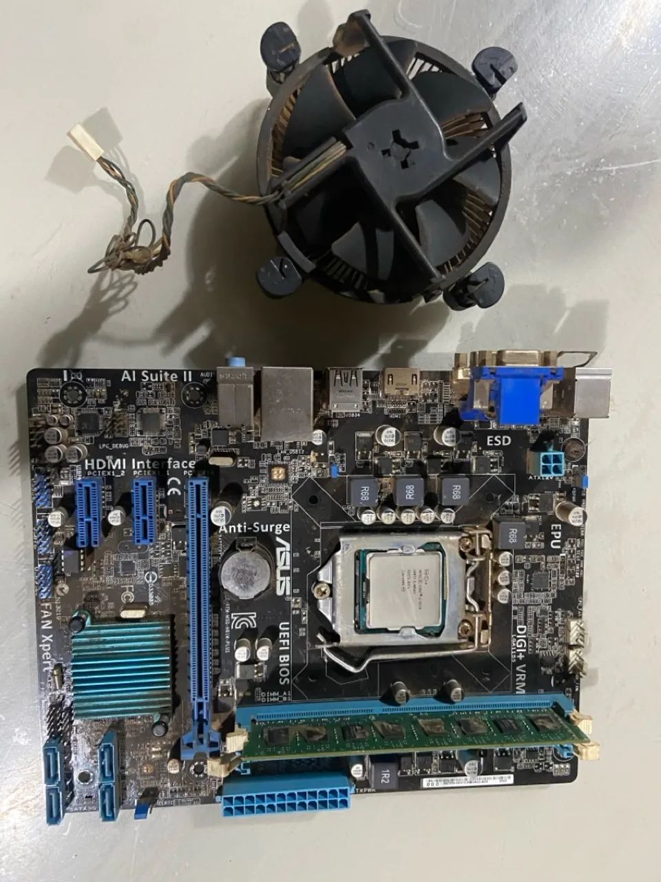 Placa Mãe Asus H61m, i5 3570 e 4GB DDR3 1600Mhz - Foto 2