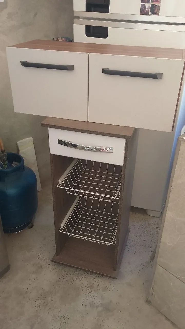 Selling fruit bowl and 2-door cabinet
