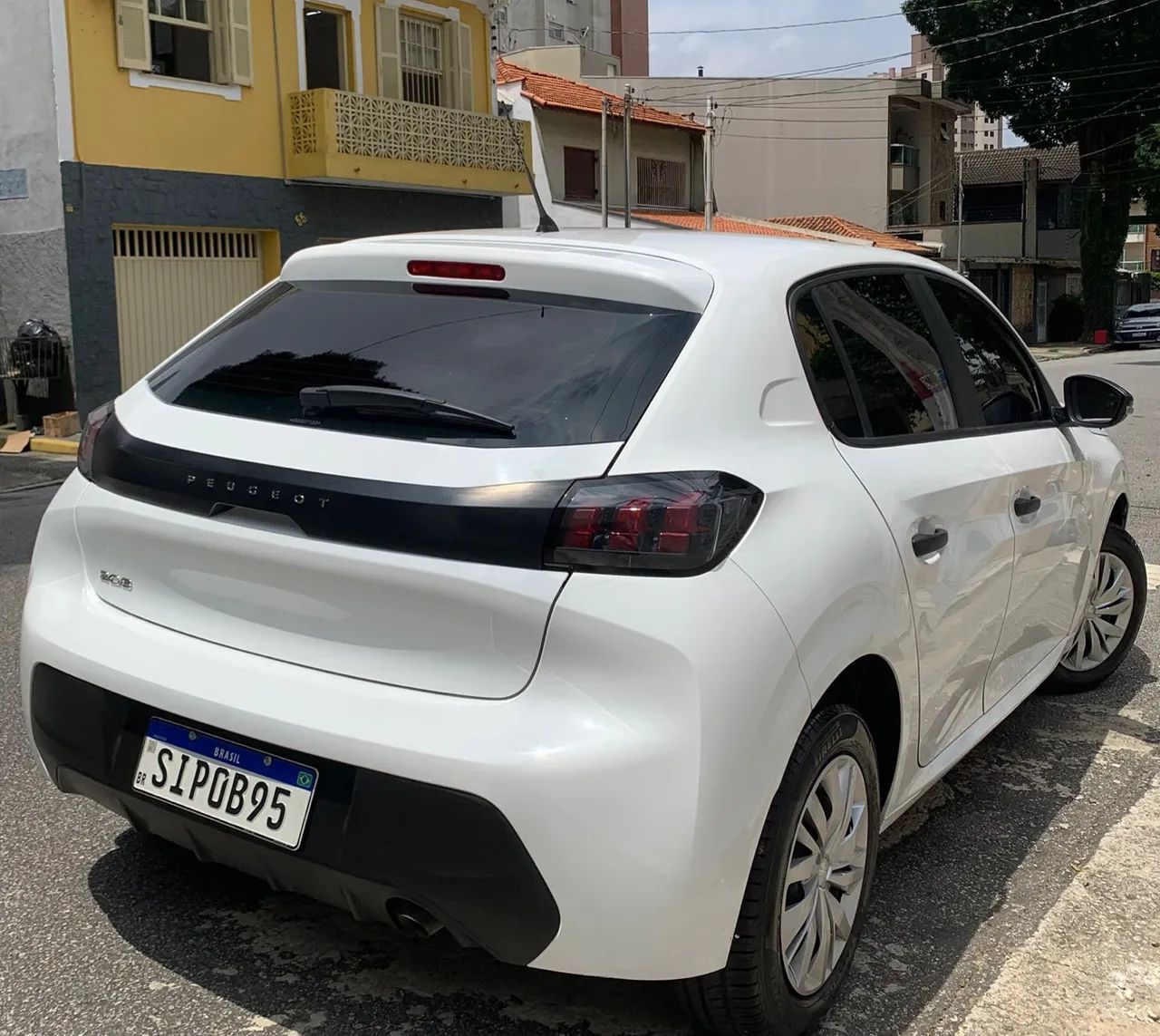 Peugeot 208 1.0 Like MT 2024 IPVA 25 Pago - Foto 3