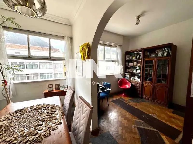 Apartamento : / Residencial / Copacabana