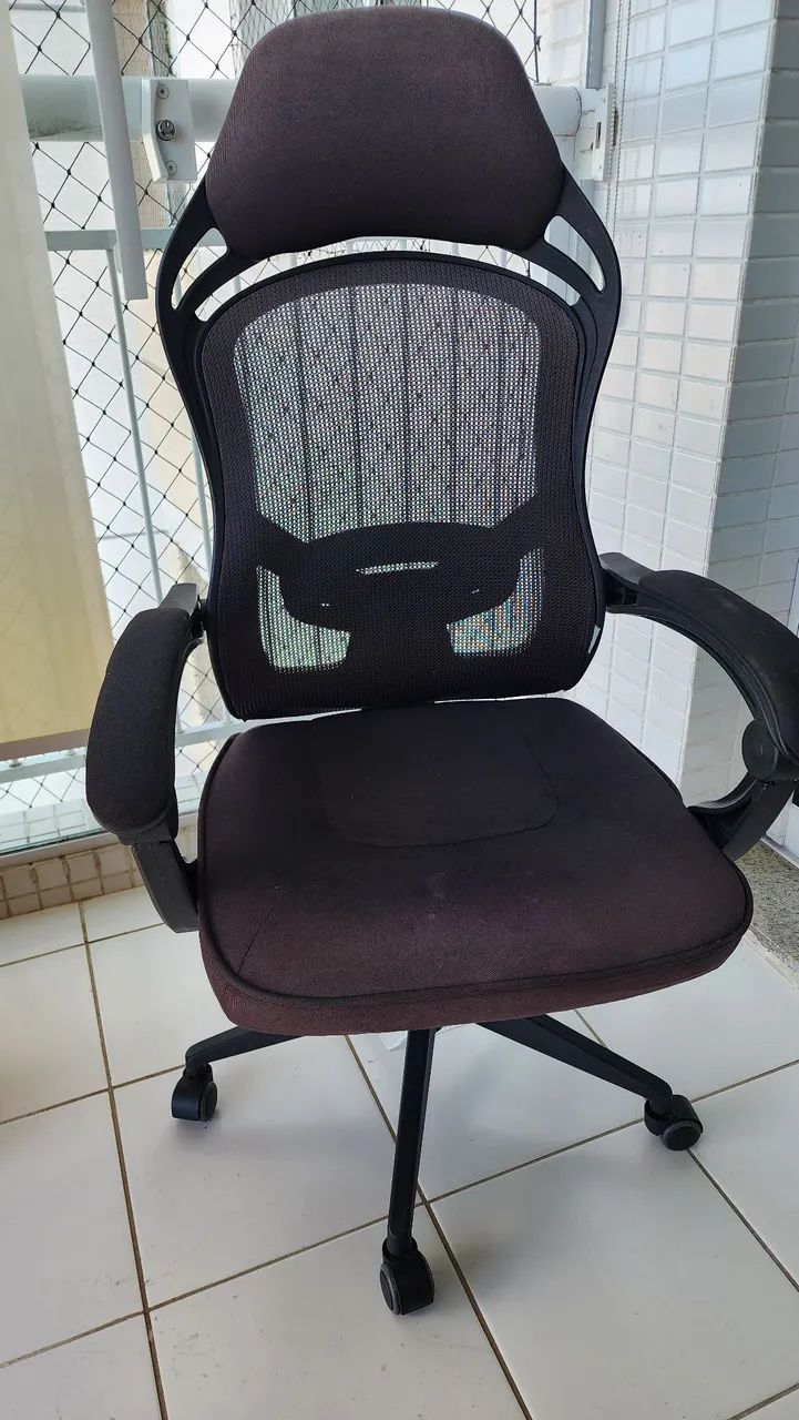 Cadeira de Escritório Giratória com Rodinhas