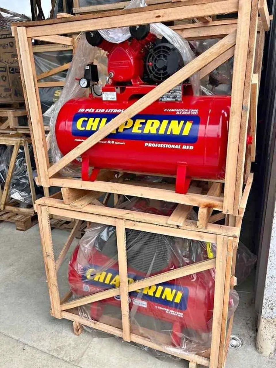 Compressor Chiaperini de 110L Profissional 2hp 140psi 10pes - Chiaperini (Loja)